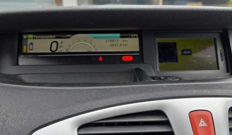 
								Grand Scénic 2.0 16V Expression X-Tronic CVT full									