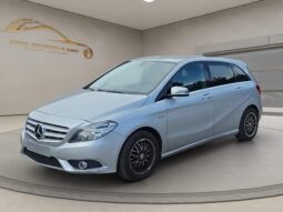 Mercedes B 180