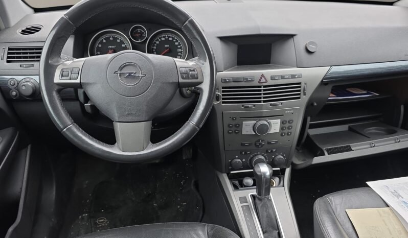 
								OPEL Astra 1.8i 16V Enjoy full									