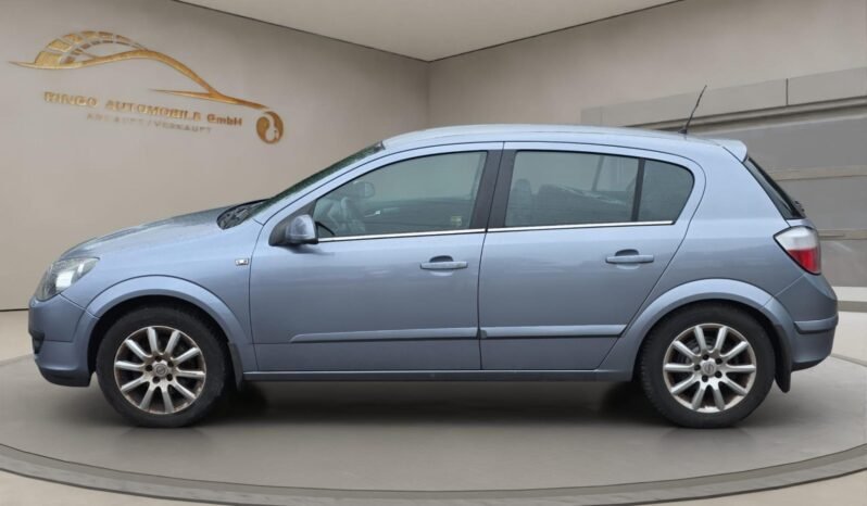 
								OPEL Astra 1.8i 16V Enjoy full									
