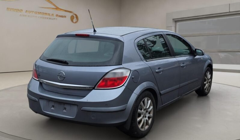 
								OPEL Astra 1.8i 16V Enjoy full									