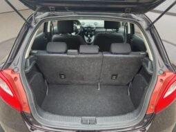 
										MAZDA 2 1.3i 16V Exclusive full									