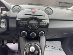 
										MAZDA 2 1.3i 16V Exclusive full									