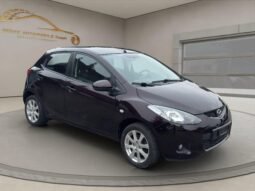 
										MAZDA 2 1.3i 16V Exclusive full									