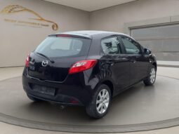 
										MAZDA 2 1.3i 16V Exclusive full									