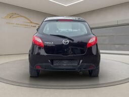 
										MAZDA 2 1.3i 16V Exclusive full									