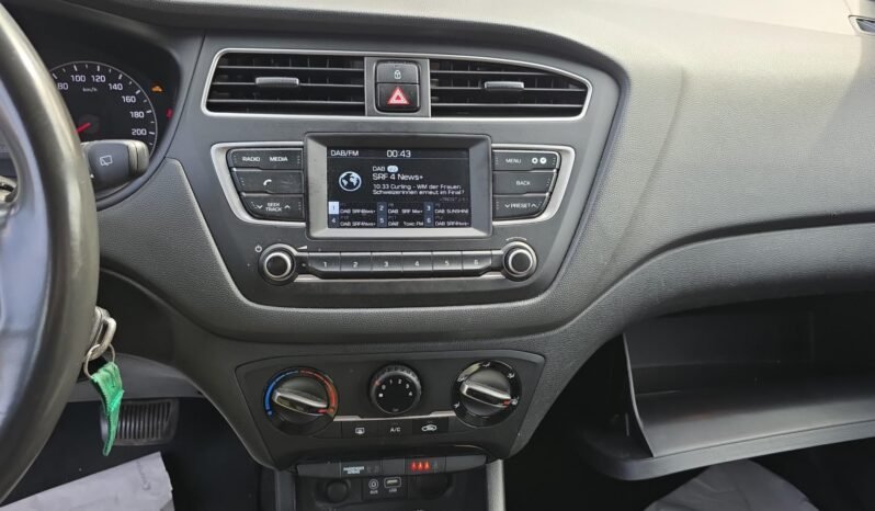 
								HYUNDAI i20 1.0 T-GDi Amplia DCT full									