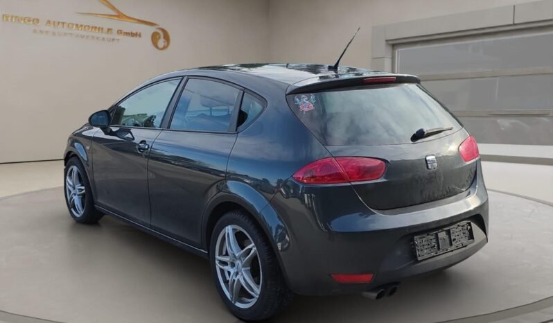 
								SEAT Leon 2.0 TSI FR DSG full									