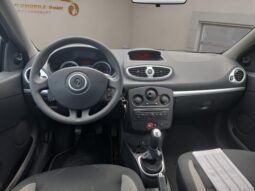 
										RENAULT Clio 1.2 16V Expression full									