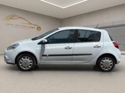 
										RENAULT Clio 1.2 16V Expression full									