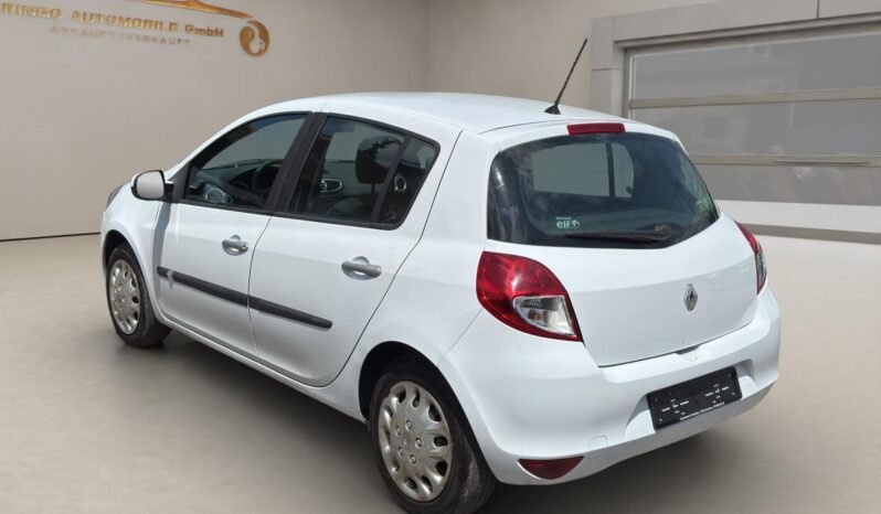
								RENAULT Clio 1.2 16V Expression full									
