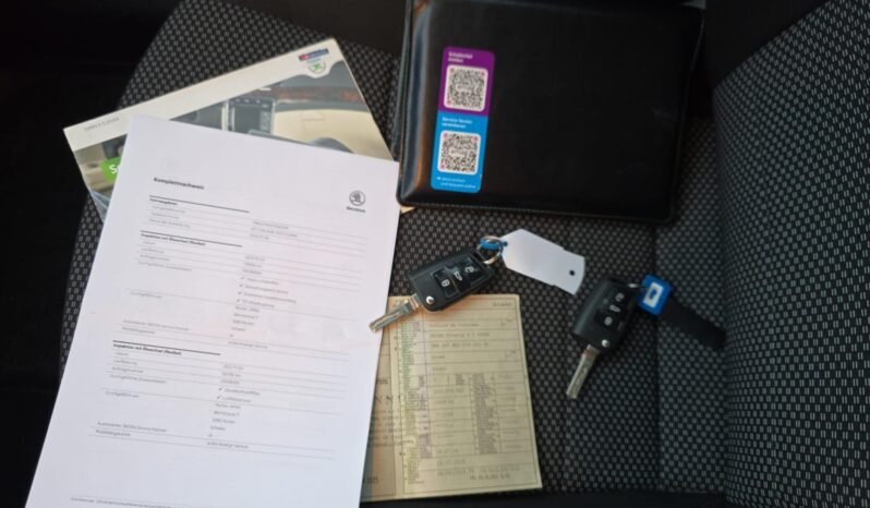 
								SKODA Octavia Combi 1.6 TDI Fresh 4×4 full									