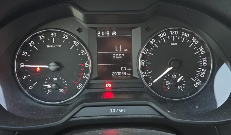 
								SKODA Octavia Combi 1.6 TDI Fresh 4×4 full									