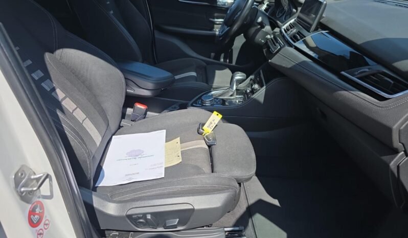 
								BMW 218d Gran Tourer full									