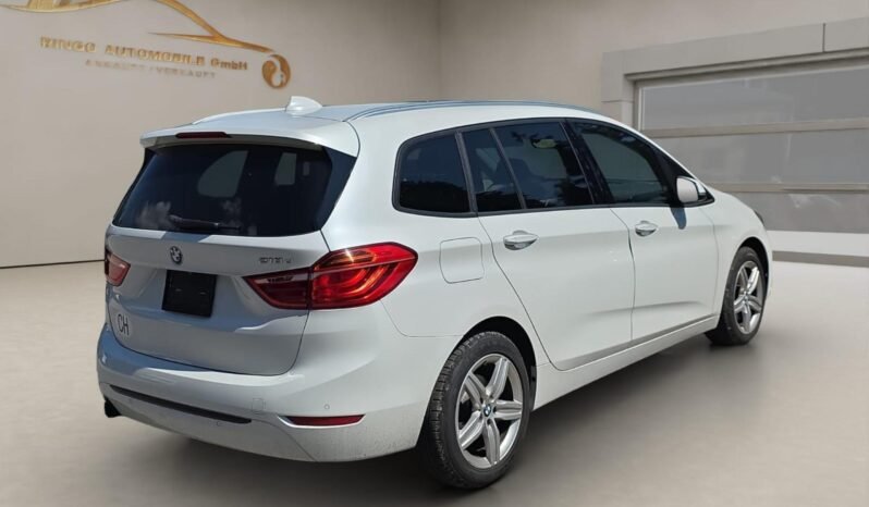 
								BMW 218d Gran Tourer full									