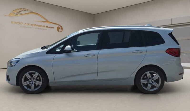 
								BMW 218d Gran Tourer full									