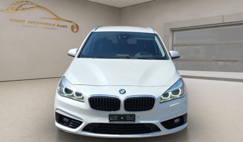 
								BMW 218d Gran Tourer full									