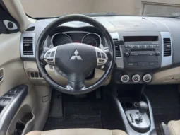 
										MITSUBISHI Outlander 2.4 Intense 4WD full									