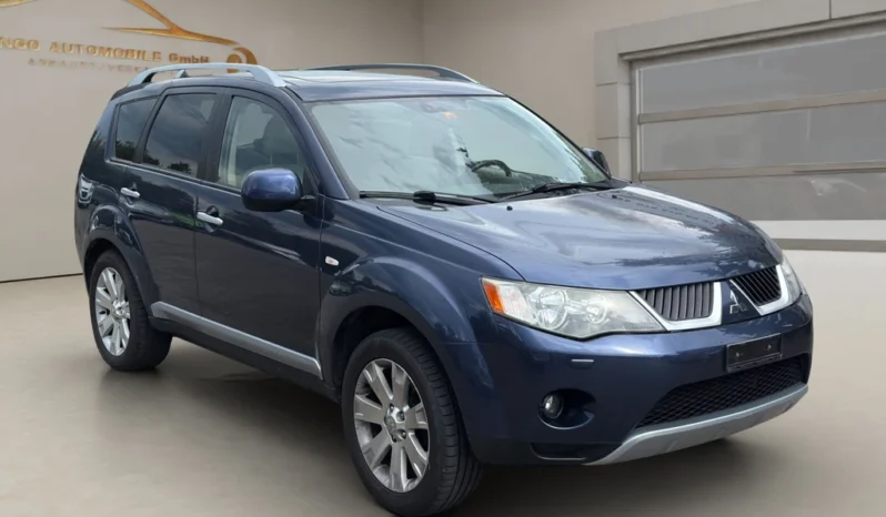 
								MITSUBISHI Outlander 2.4 Intense 4WD full									
