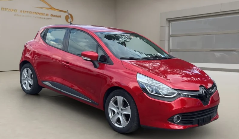 
								RENAULT Clio 0.9 12V Dynamique full									